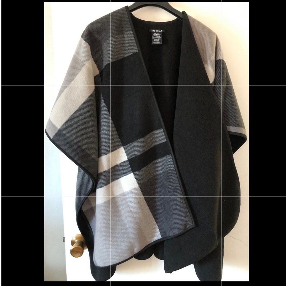 Ike Behar wrap #cozy